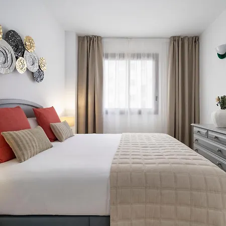 Magno Santa Justa Ii * Sevilha